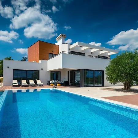 Holiday home Pedena Benazici