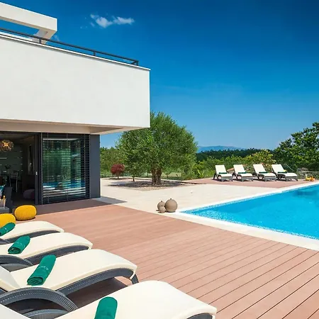 Holiday home Pedena *
