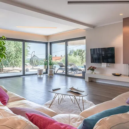 Pedena Ferienhaus *