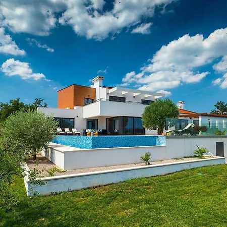 Holiday home Pedena Benazici